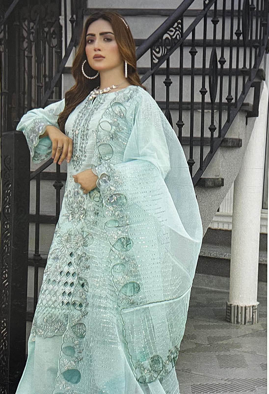 3PC Unstitched Lawn With Complimentary Clutch