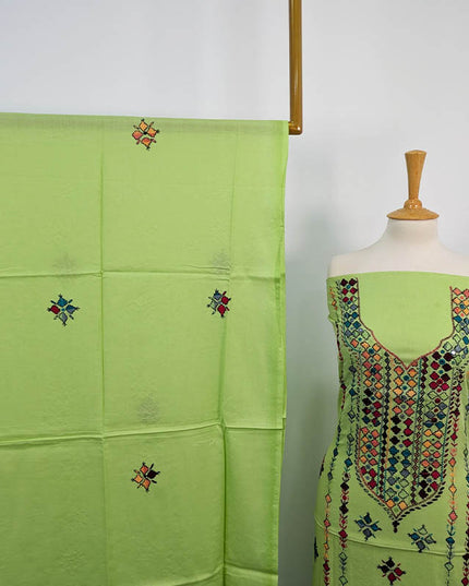 Handmade Embroidered Lawn 3pc Unstitched