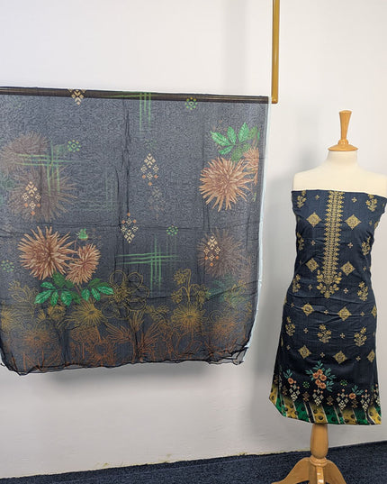 Fancy Embroidered + Digital Printed Lawn With Chiffon Dupatta