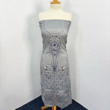 Load image into Gallery viewer, Embroidered Lawn With Organza Net Dupatta
