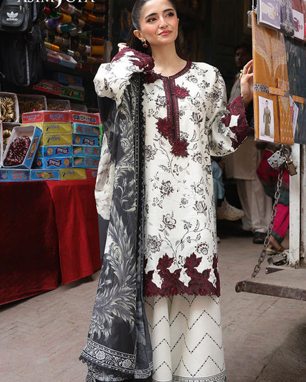 Fancy Embroidered Lawn With Chiffon Dupatta