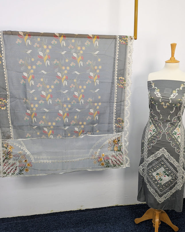 Fancy Embroidered Lawn With Organza Dupatta