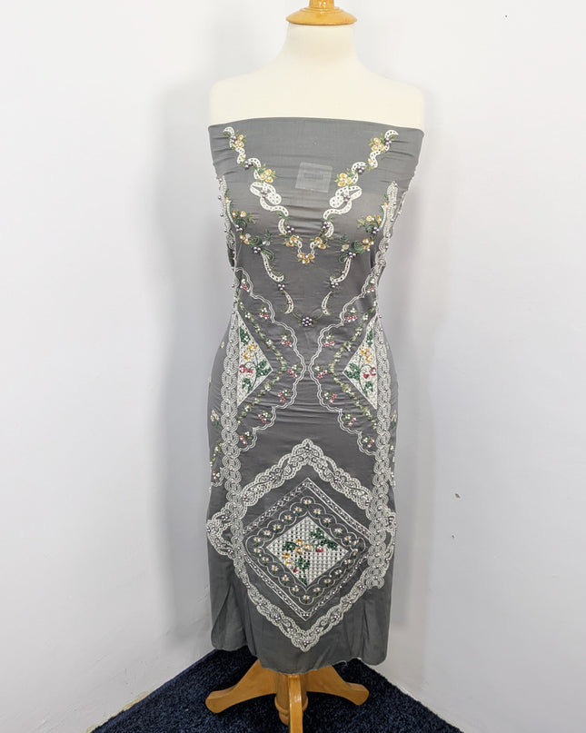 Fancy Embroidered Lawn With Organza Dupatta