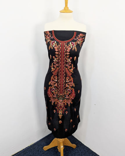 Fancy Embroidered Lawn With Chiffon Dupatta