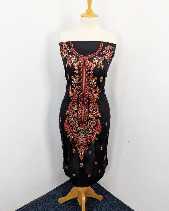 Fancy Embroidered Lawn With Chiffon Dupatta