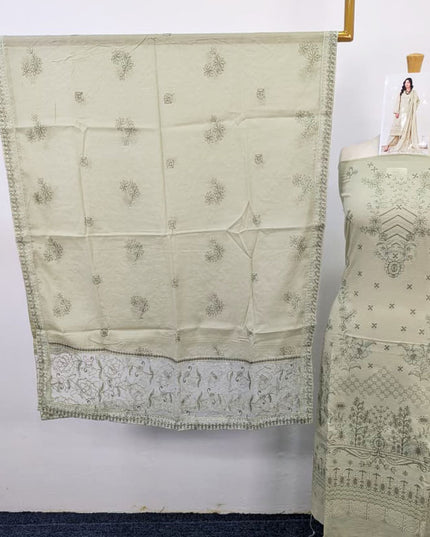 Heavy Embroidered Lawn With Aplic Pallu Dupatta 3PC Unstitched