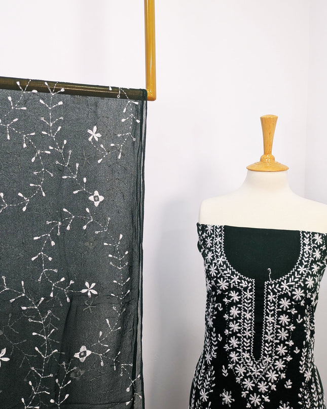 Handmade Pakka Tanka Embroidered Lawn 3pc Unstitched