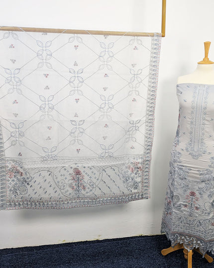 Embroidered Lawn With Organza Dupatta