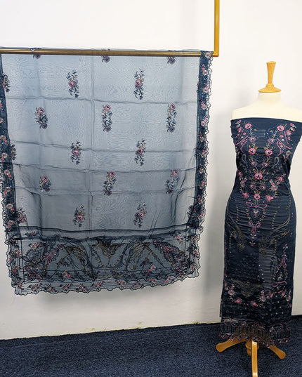 Embroidered lawn With Organza Dupatta