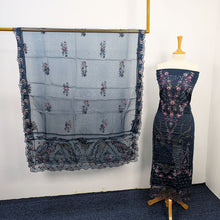 Load image into Gallery viewer, Embroidered lawn With Organza Dupatta

