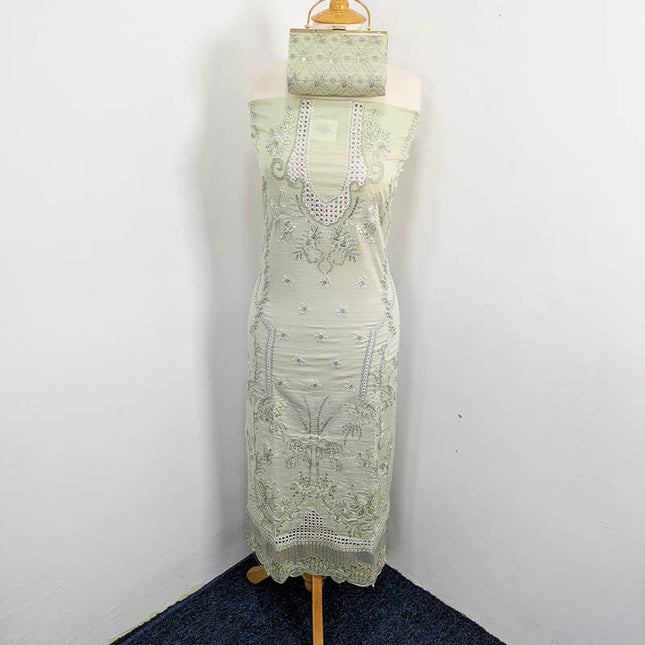 3PC Unstitched Lawn With Complimentary Clutch