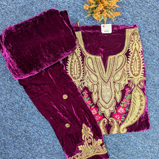 Tilla Embroidered French Velvet with Pure Indian Kani Shawl 3Pc/2Pc Unstitched