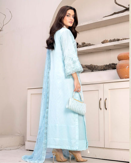 Embroidered Self Jaquard Lawn with Crinkle Chiffon Dupatta - Mah e Rooh (Poshak)
