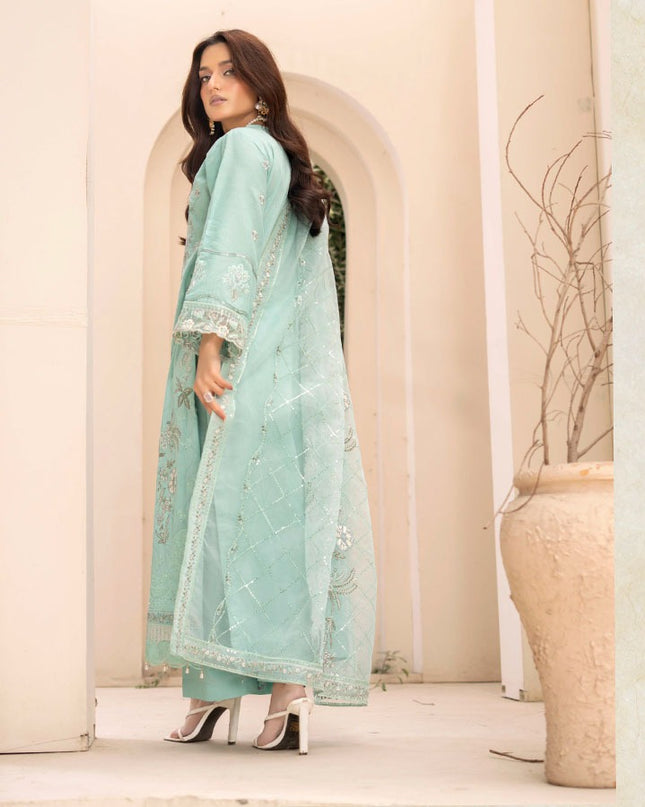 Exclusive Embroidered Self Jaquard Lawn with Bareeze Net Dupatta - Mah e Rooh (Poshak)