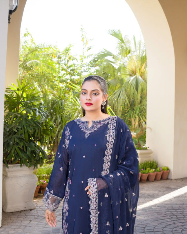 Embroidered Lawn with Heavy Embroidered Crinkle Dupatta - Manizay (Gull Nayab)