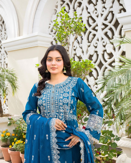 Embroidered Lawn with Heavy Embroidered Crinkle Dupatta - Manizay (Gull Nayab)