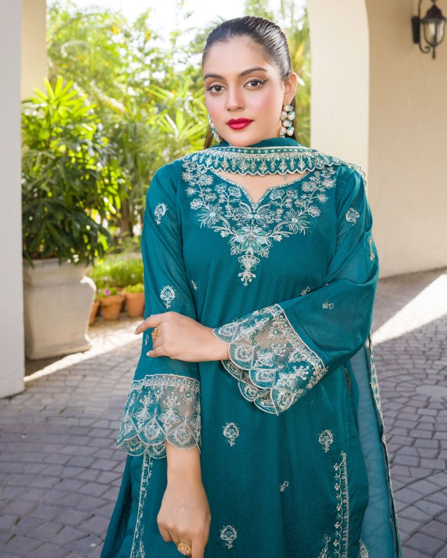 Embroidered Lawn with Heavy Embroidered Crinkle Dupatta - Manizay (Gull Nayab)