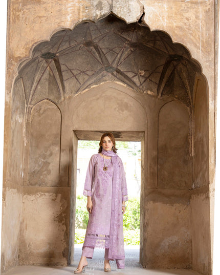 Embroidered Self Jaquard Lawn + Crinkle Chiffon Dupatta - Mah e Rooh (Floral Atelier)