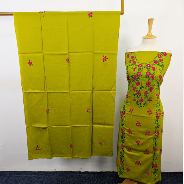 Lawn with Handmade Multicolor Pakka Tanka + Mirror Work 3Pc Unstitched