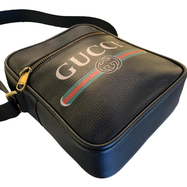 GUCCI Logo Grained Calfskin Leather Messenger Bag Black 574803